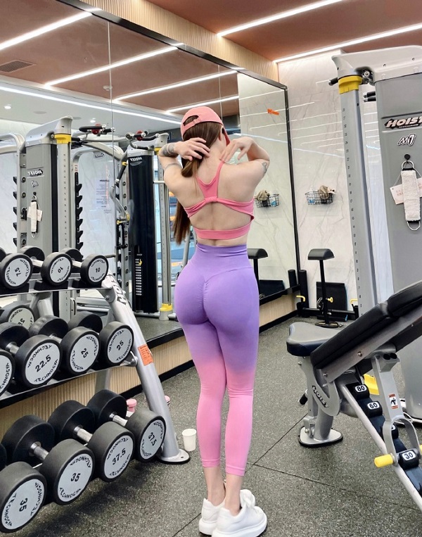 Hình ảnh gái xinh tập gym 3