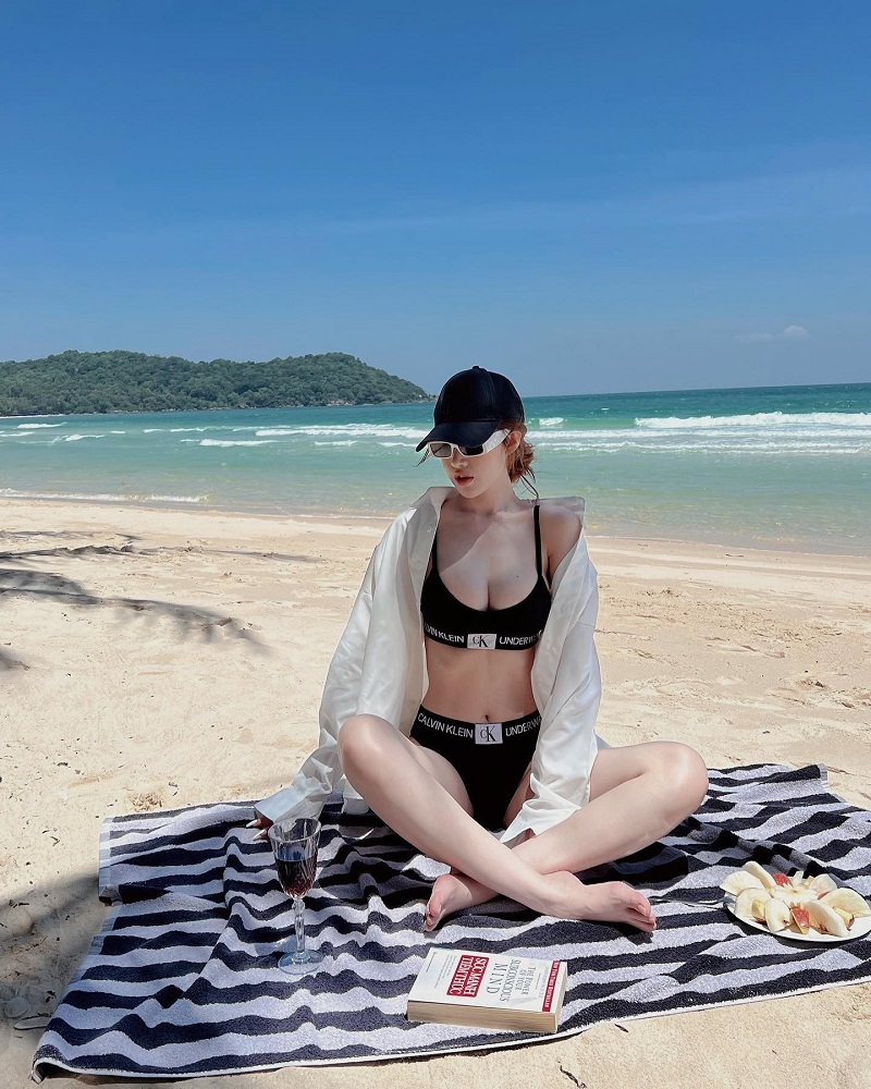 Ảnh Đồng Thảo My bikini 28