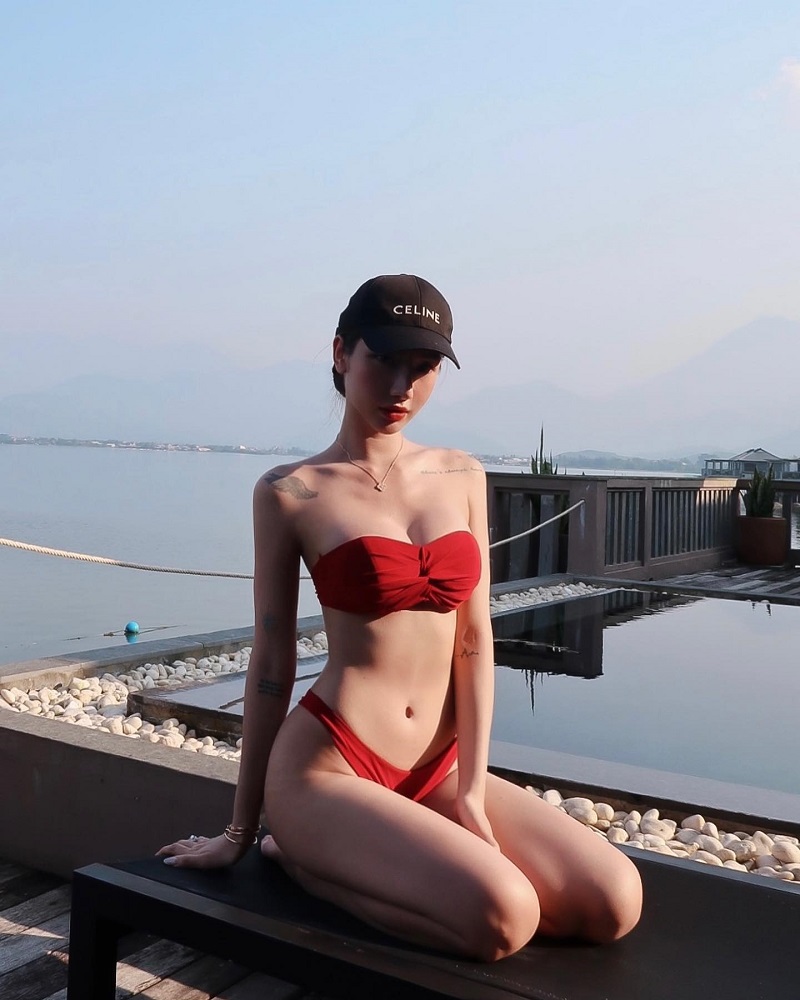 hotgirl Phạm Thanh Huyền bikini 18