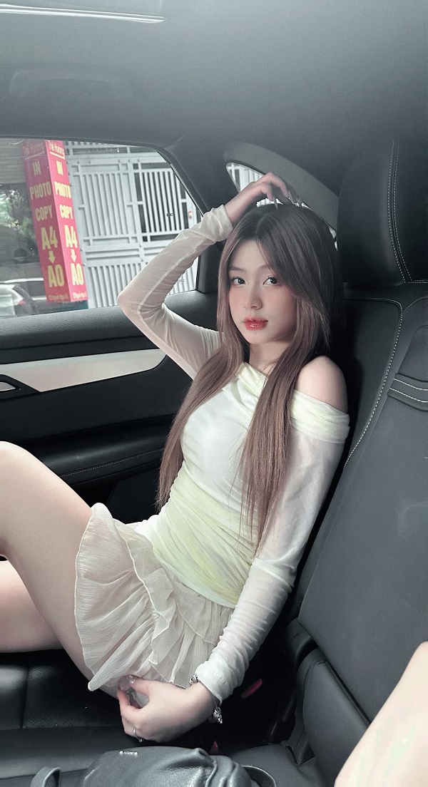 Tiktoker Nguyễn Đa Phương sexy 25