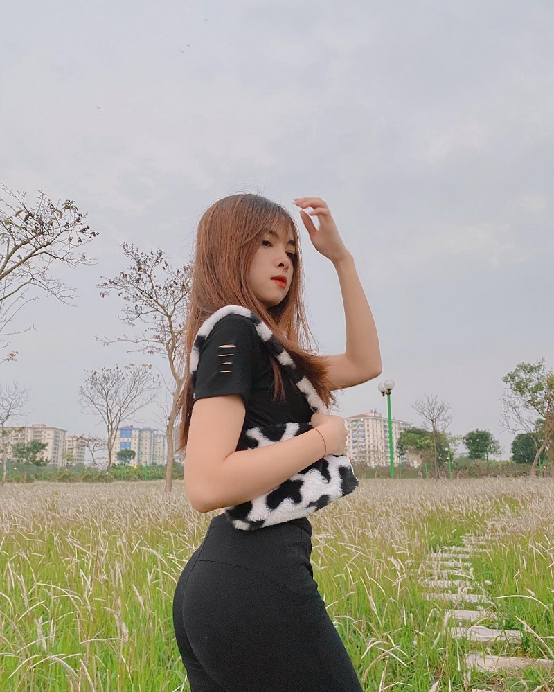 tiktoker Lộc Ánh Thu sexy 14