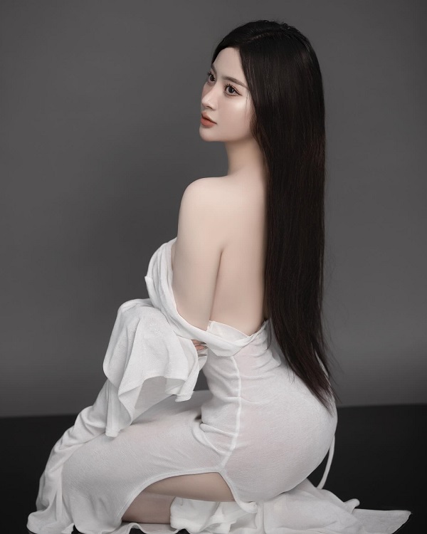 Ảnh Triệu Linh Trang sexy 3