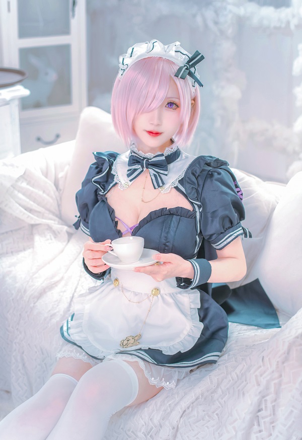 Ảnh gái xinh cosplay hầu gái 33