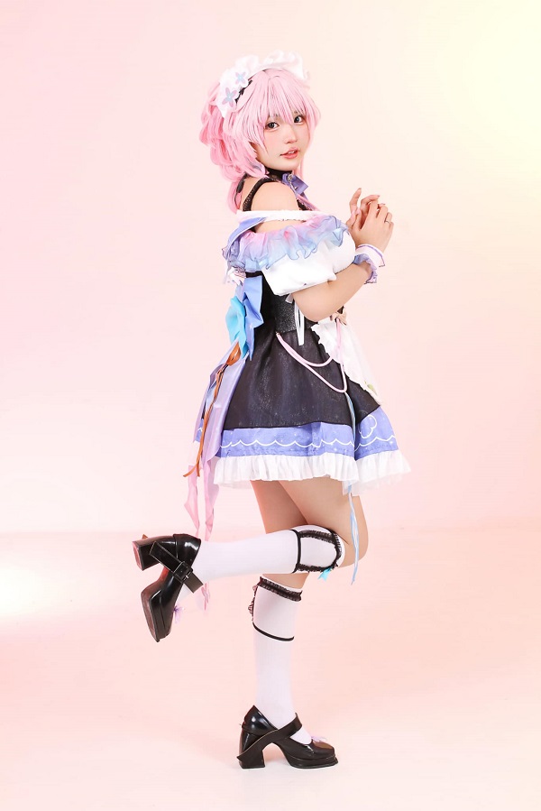 Ảnh gái xinh cosplay hầu gái 23