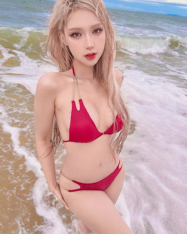 Ảnh hotgirl Mỹm Trần bikini  32