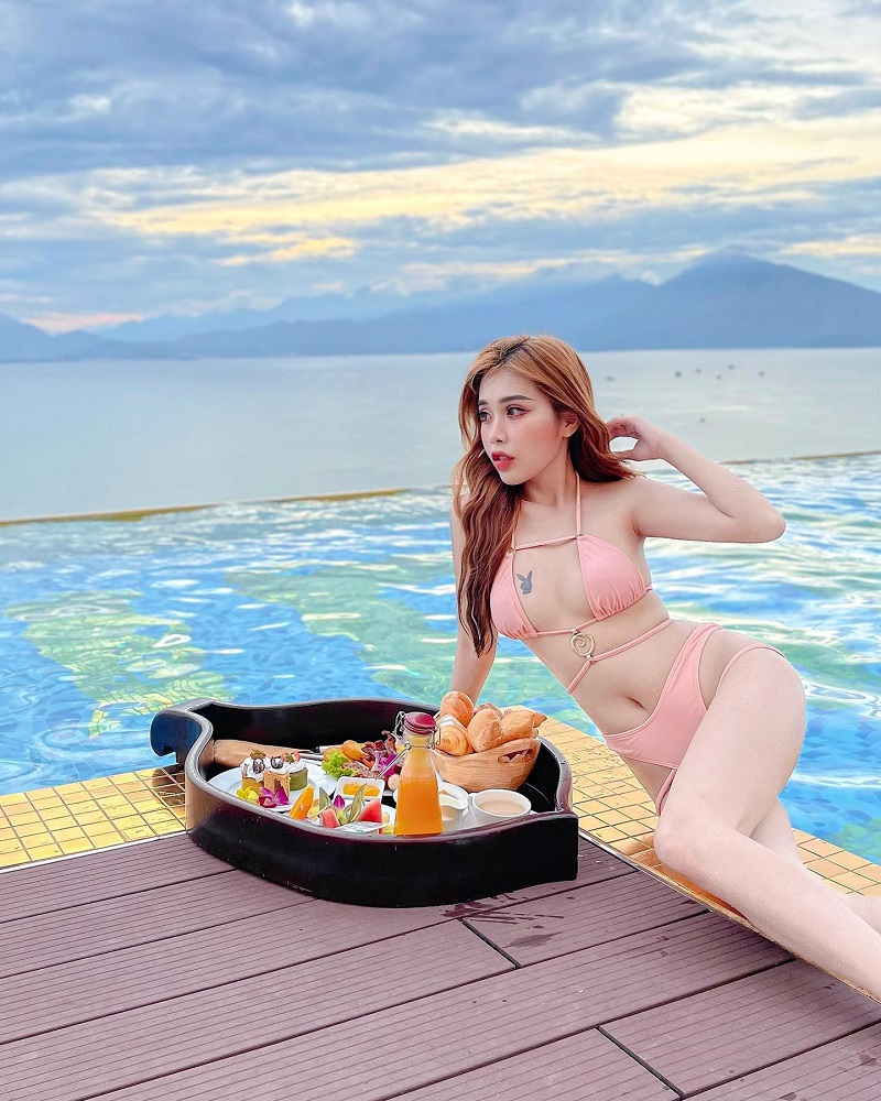 Ảnh Pinky Bảo Trân bikini 19