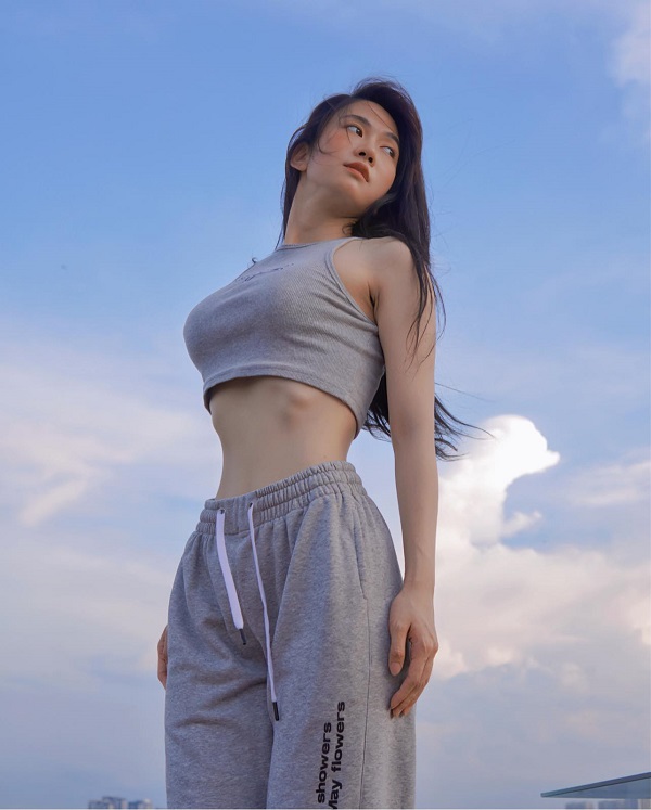 Ảnh Lê Bống sexy 1