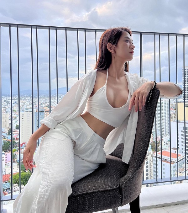 Ảnh Lê Bống sexy 18