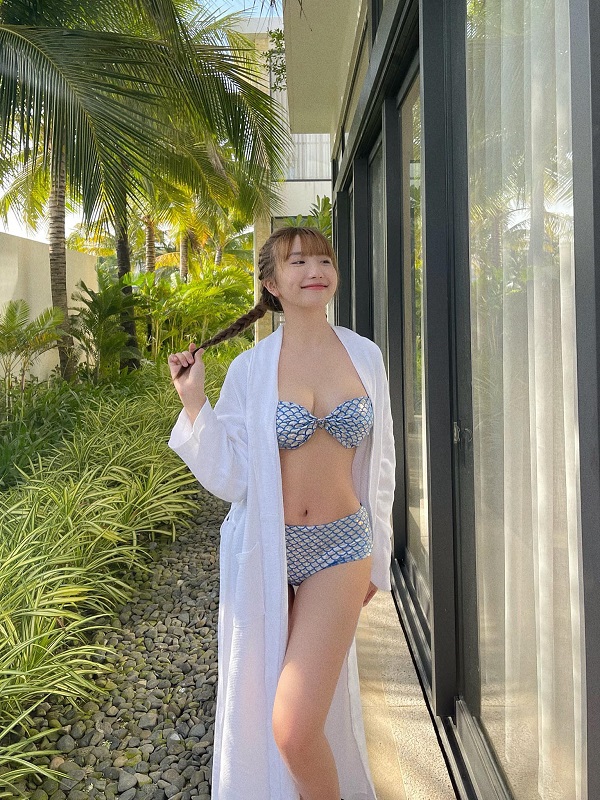 Ảnh Lê Thị Khánh Huyền bikini 16