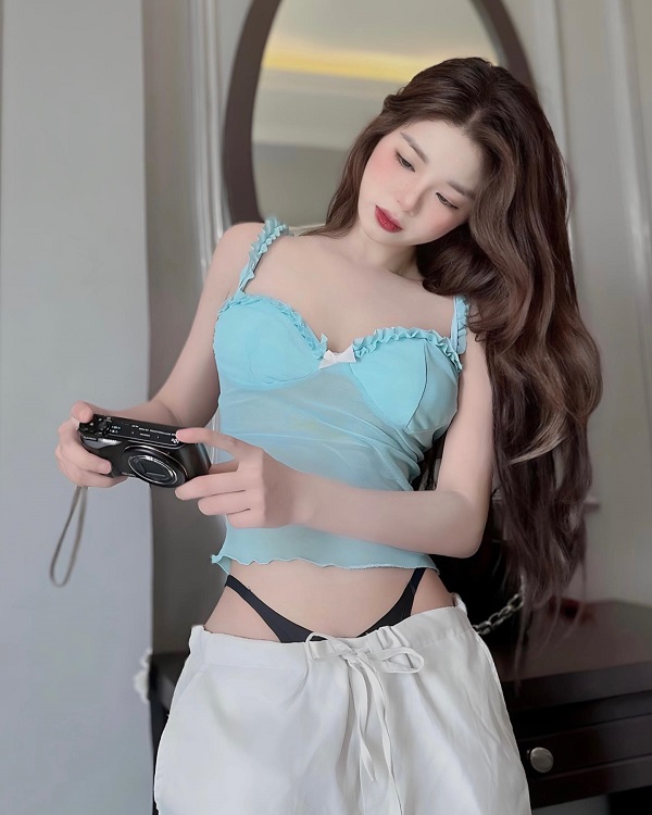 Hình ảnh Trà Hạ Linh Sexy 11