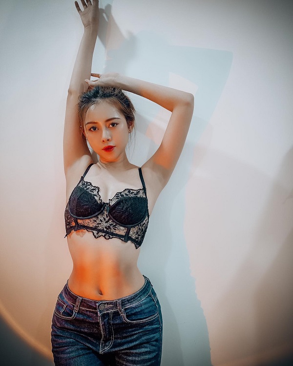  Hình ảnh Việt Phương Thoa sexy, quyến rũ 9