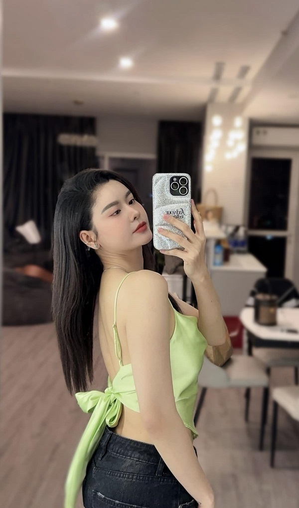 Ảnh ca sĩ Trương Quỳnh Anh sexy 9