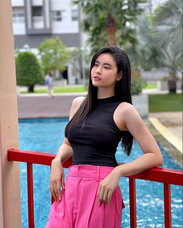 Ảnh ca sĩ Trương Quỳnh Anh sexy 16