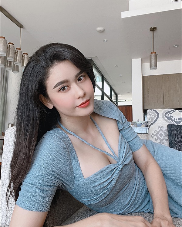 Ảnh ca sĩ Trương Quỳnh Anh sexy 17