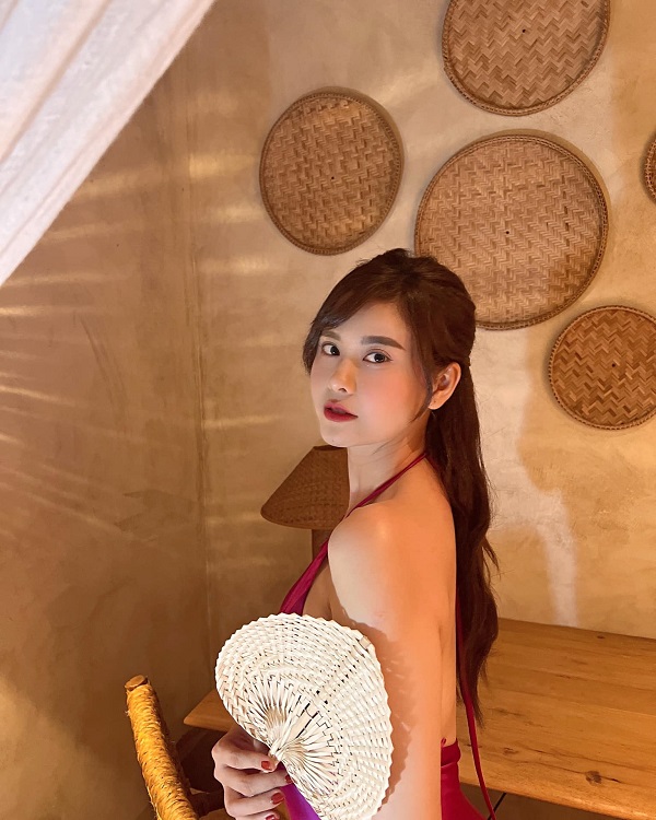 Ảnh ca sĩ Trương Quỳnh Anh sexy 19