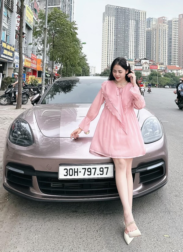 Ảnh ca sĩ Hương Ly sexy nuột nà 1