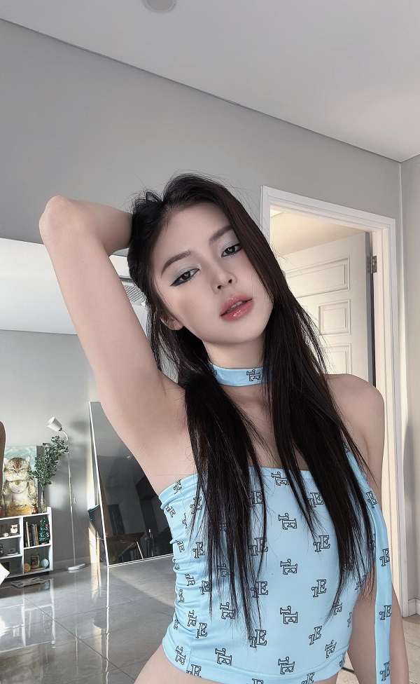 Ảnh ca sĩ Liz Kim Cương sexy 1