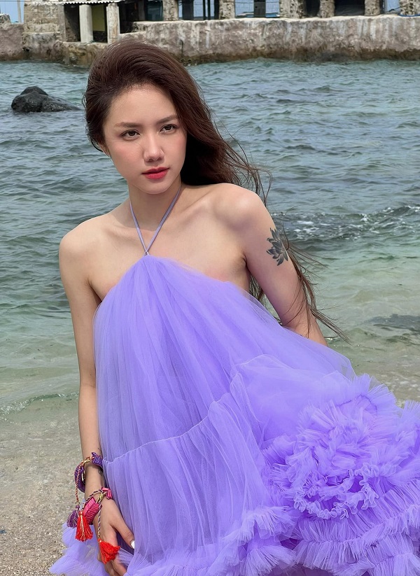 Ảnh ca sĩ Phương Ly sexy ngọt ngào 20