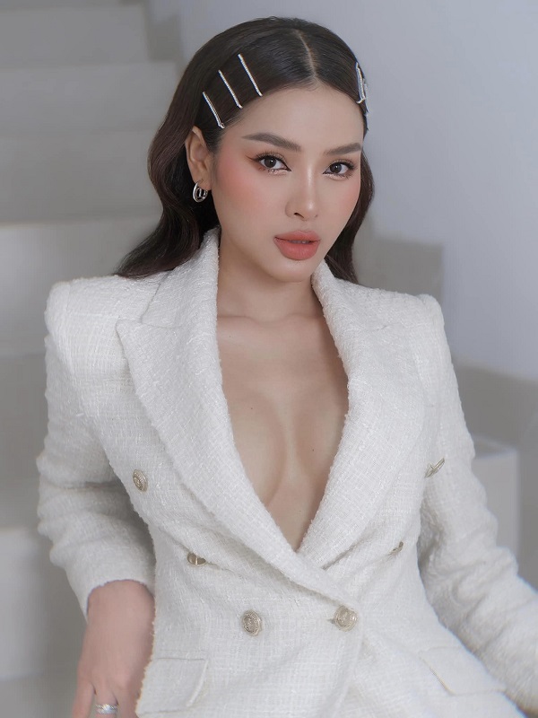 Ảnh ca sĩ Phương Trinh Jolie sexy 15