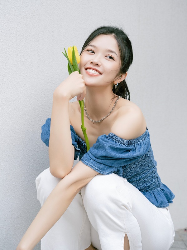 Ảnh ca sĩ Suni Hạ Linh sexy, ngọt ngào 3