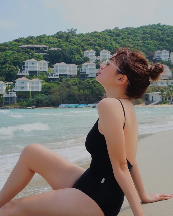 Ảnh Kaity Nguyễn bikini 3