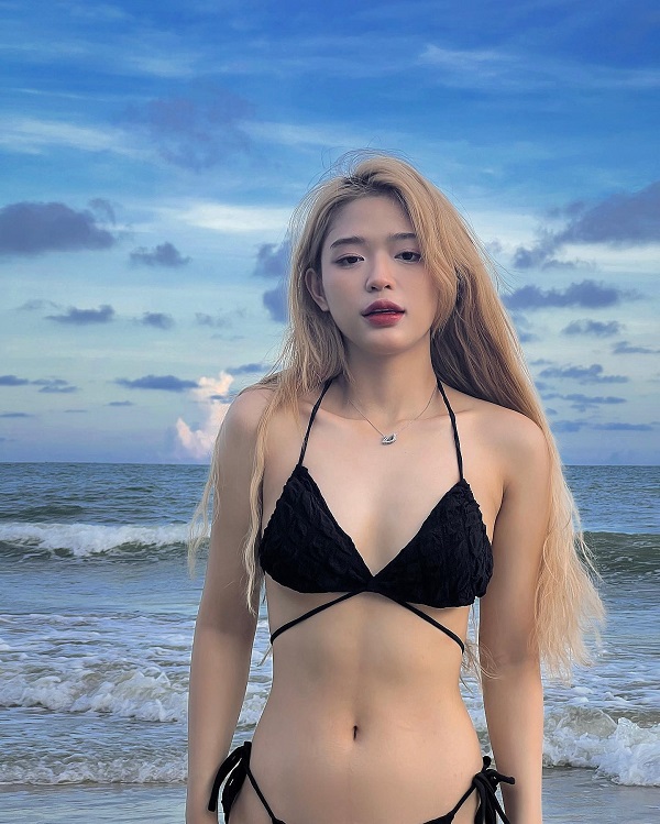 Ảnh Mai Hà Hoàng Yến sexy bikini  15