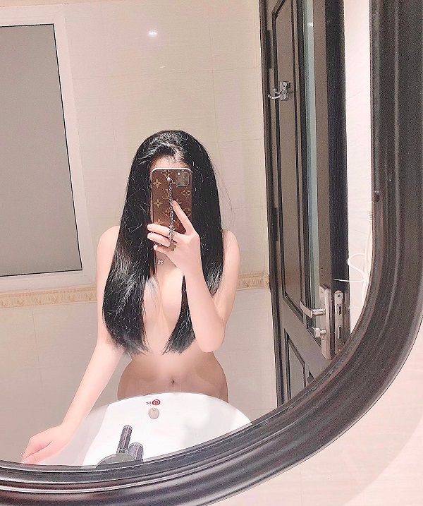 Ảnh Mộc Linh Nhi nude 7