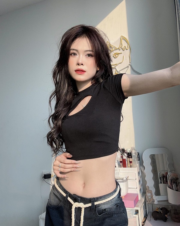 Ảnh tiktoker Võ Nữ Ngân Hà sexy 7