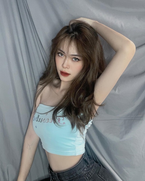 Ảnh tiktoker Võ Nữ Ngân Hà sexy 2