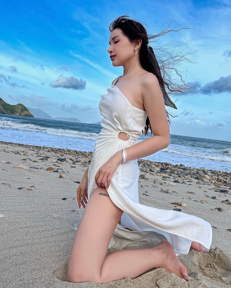 Ảnh diễn viên Khả Như sexy 15