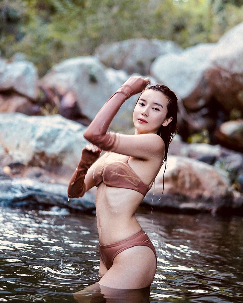 Ảnh diễn viên Cao Thái Hà bikini 22