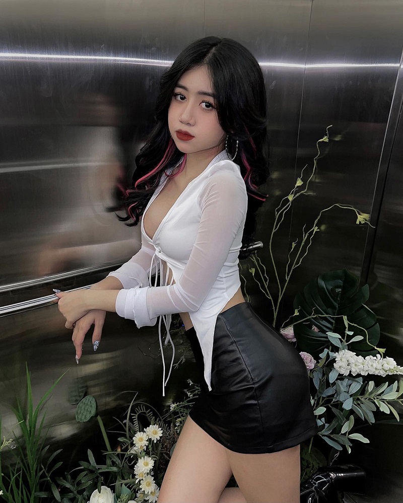 Ảnh hotgirl Lê Kim Loan sexy 14