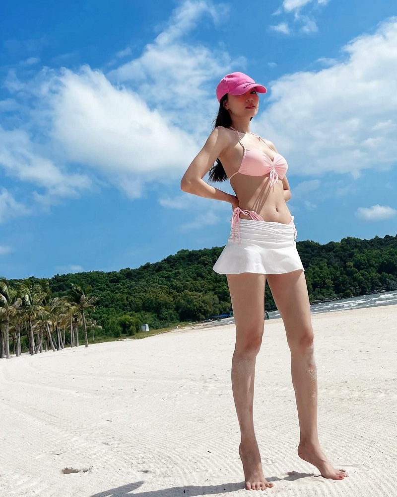 ảnh Ninh Dương Lan Ngọc bikini 16