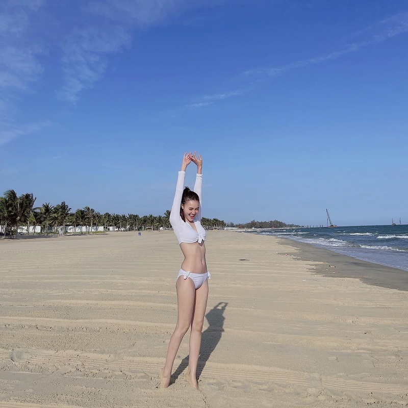 ảnh Ninh Dương Lan Ngọc bikini 5