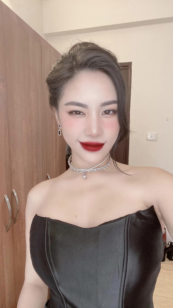 Ảnh diễn viên Hương Su sexy xinh đẹp 16