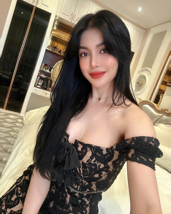 Ảnh diễn viên Lily Chen sexy 13