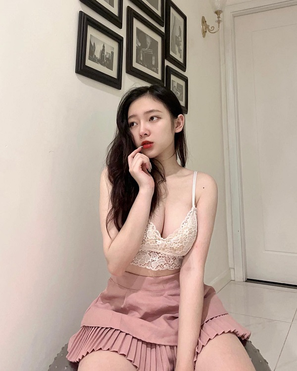 Ảnh Dj Nguyễn Hoàng Linh Chi sexy gợi cảm 1