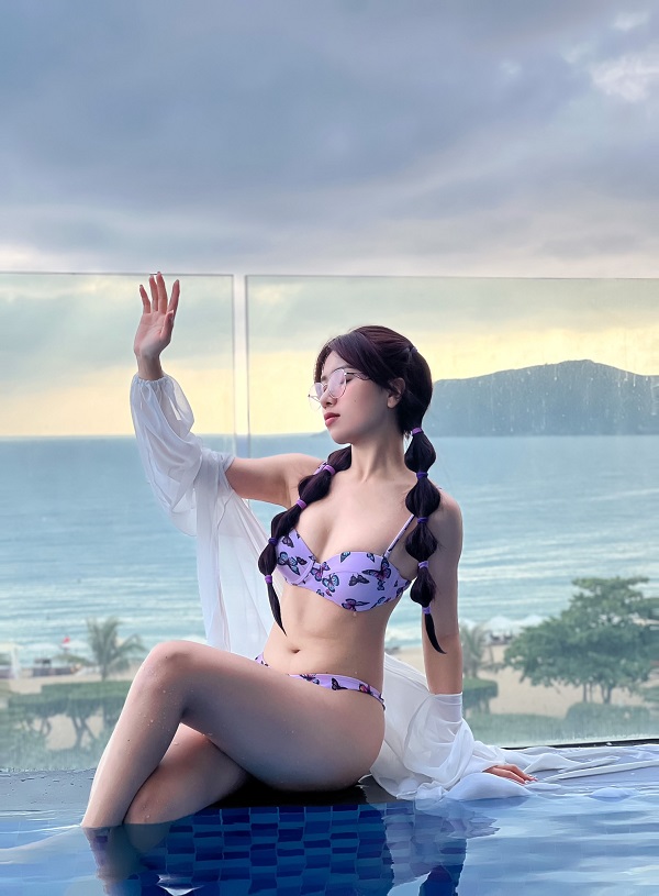 Ảnh hotgirl Hạ Nhiên bikini nóng bỏng 10