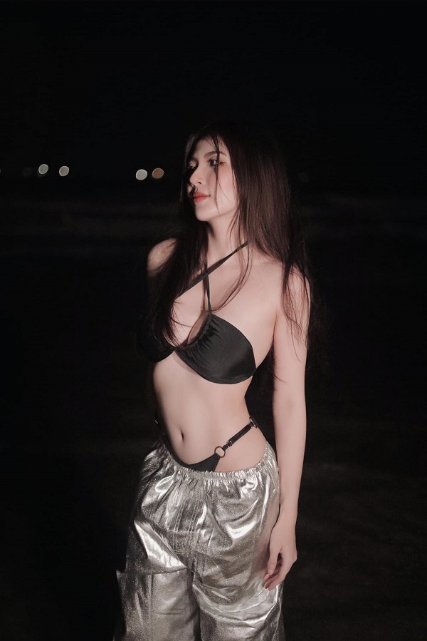 Ảnh hotgirl Nguyễn Phúc Kim Ngân bikini 5