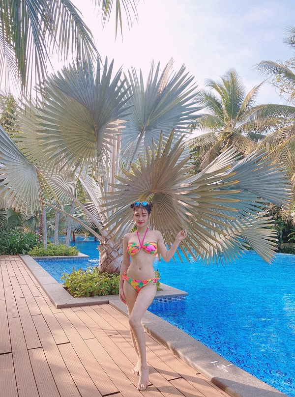 Ảnh hotgirl Hương Mai bikini 15