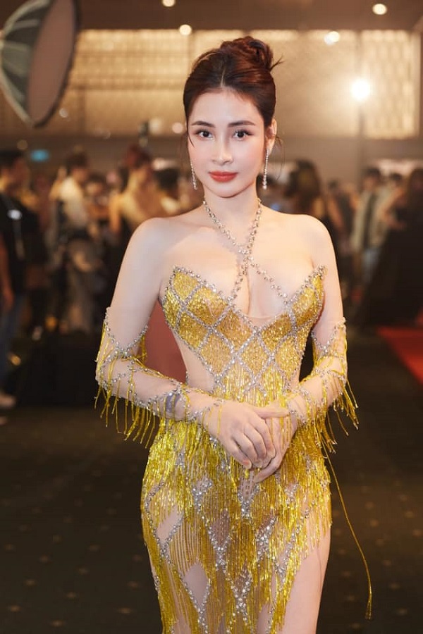 Ảnh hotgirl Hương Mai sexy 21