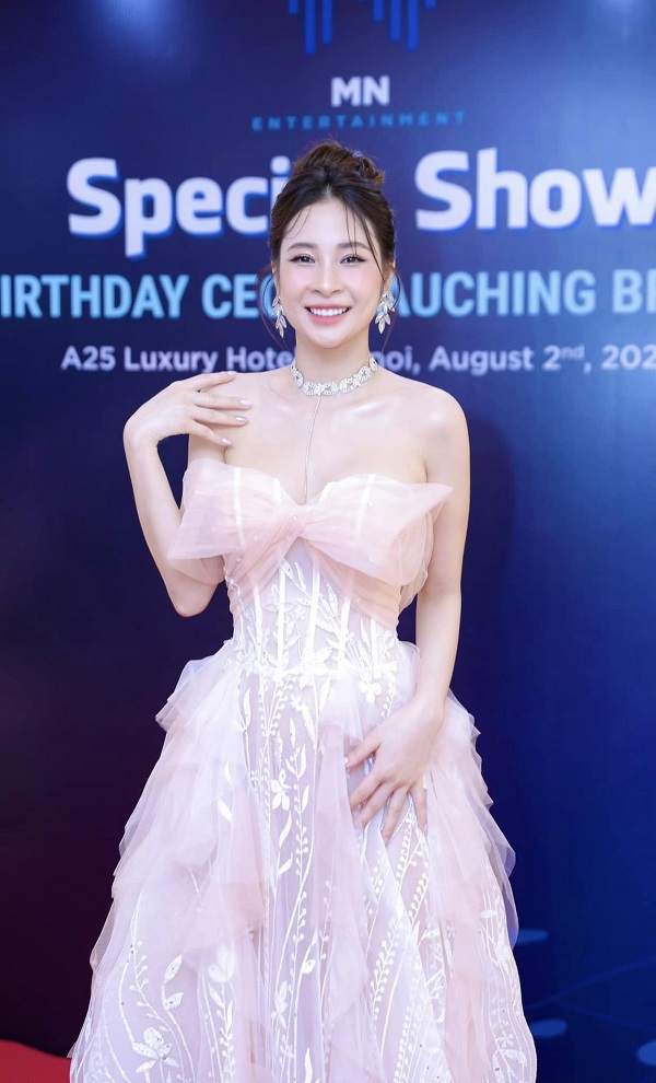 Ảnh hotgirl Hương Mai sexy 17