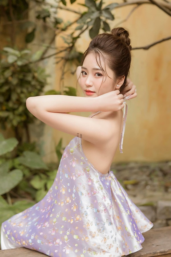 Ảnh hotgirl Lê Phương Uyên sexy 5