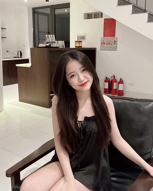 Ảnh hotgirl Lê Phương Uyên sexy 6