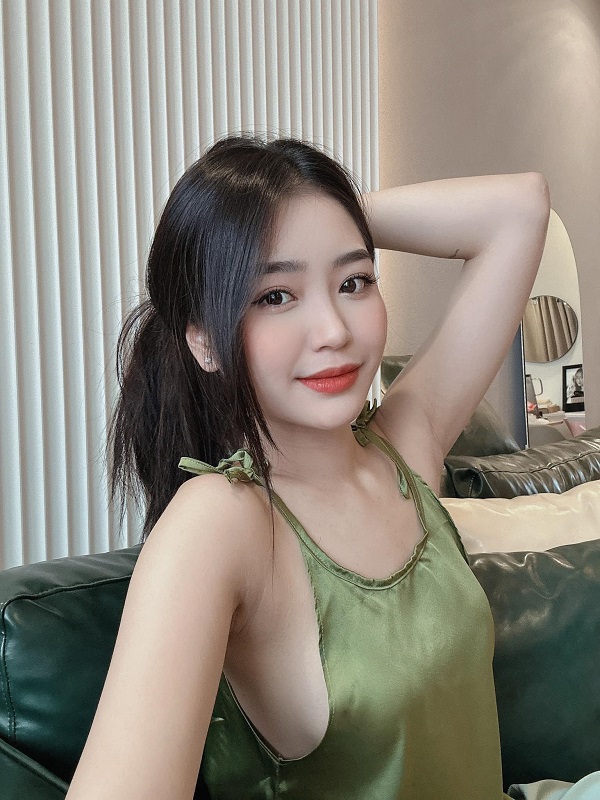 Ảnh hotgirl Lê Phương Uyên sexy 12