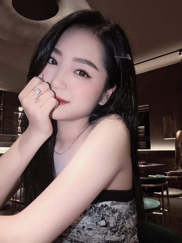 Ảnh hotgirl Lê Phương Uyên sexy 10