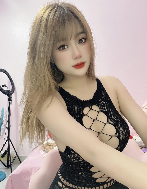 Ảnh hotgirl Quỳnh Nga sexy 3