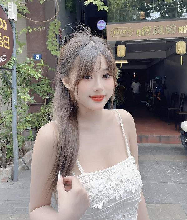 Ảnh hotgirl Quỳnh Nga sexy 14