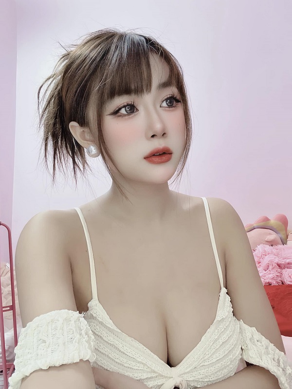 Ảnh hotgirl Quỳnh Nga sexy 22