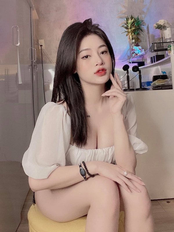 Ảnh hotgirl Troly Kim sexy xinh đẹp 2